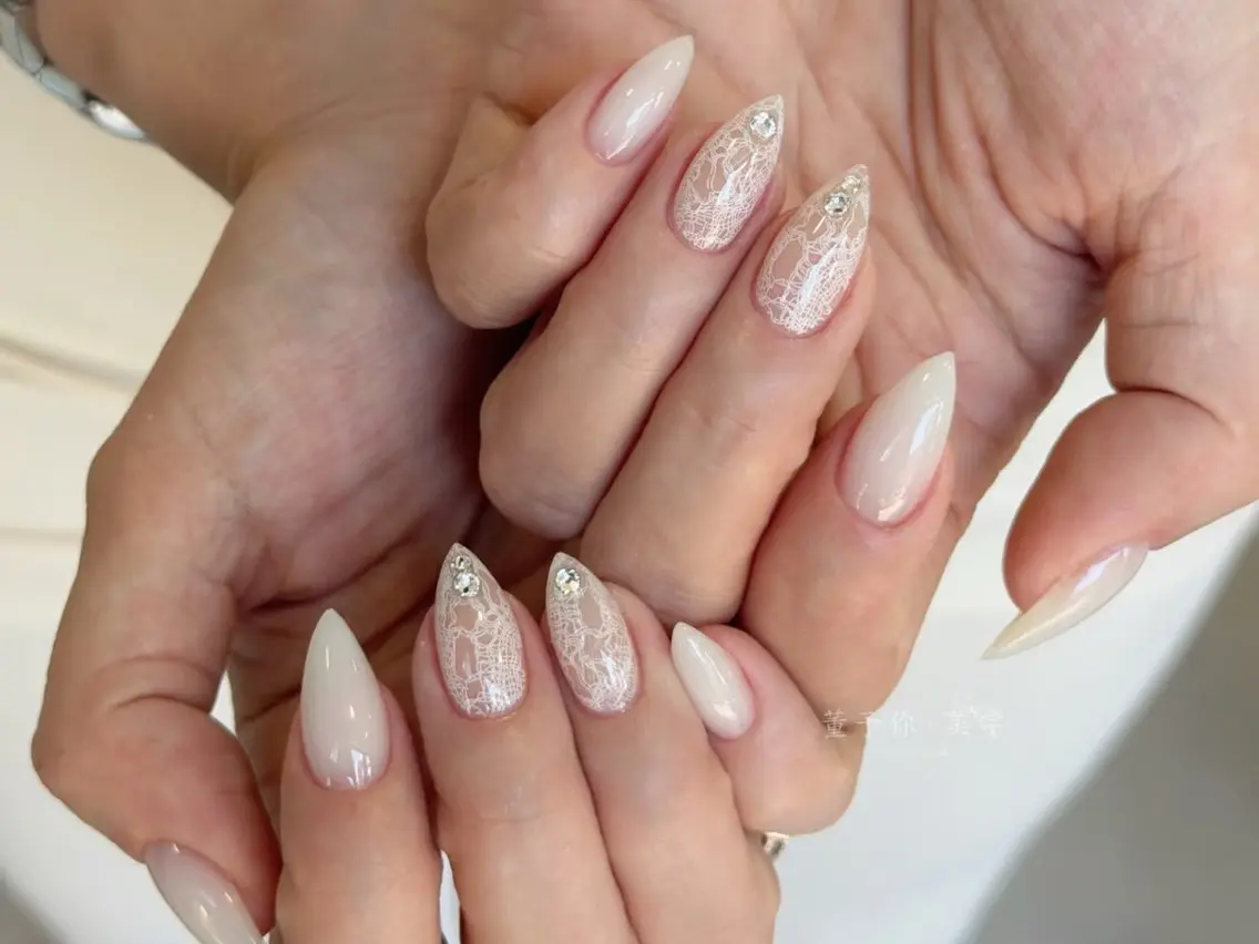 ネイル べっ甲ネイル ボルドー ブラウン チークネイル 長さ出し ハンドネイル ハンドケア NEW NAIL池袋 YUKI❤️🔥のネイルデザイン