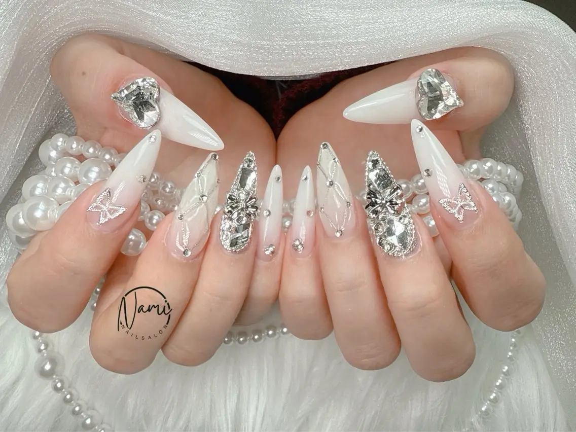 ネイル 長さ出し ガーリー 韓国ネイル ロングネイル 持ち込み Nami nail salonのネイルデザイン