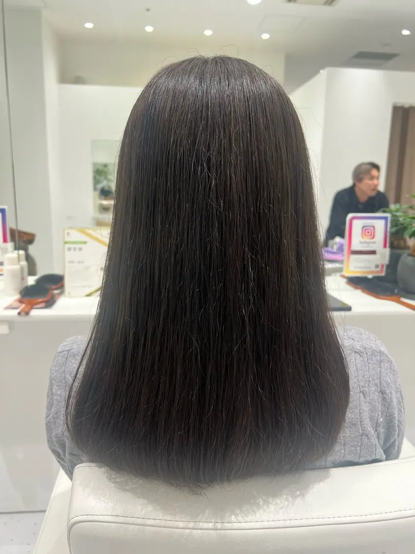 セミロング カラー はらだ あゆのヘアスタイル