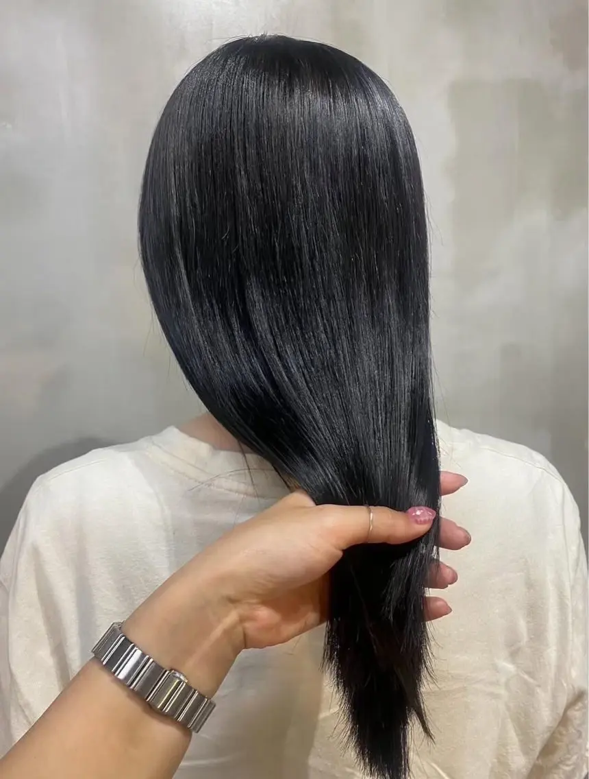 ロング カラー ヘアカラー トリートメント ヘッドスパ qpulaあいみ 透明感カラーのヘアスタイル