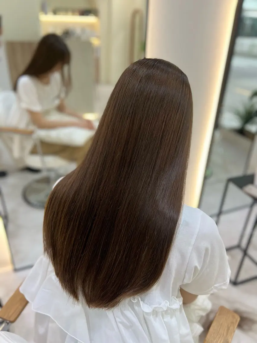 ロング カラー Zina aimiのヘアスタイル
