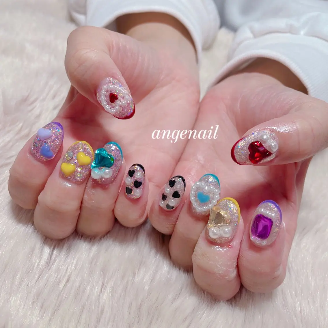 ネイル ハンドネイル オーナーネイリスト MAKIのネイルデザイン