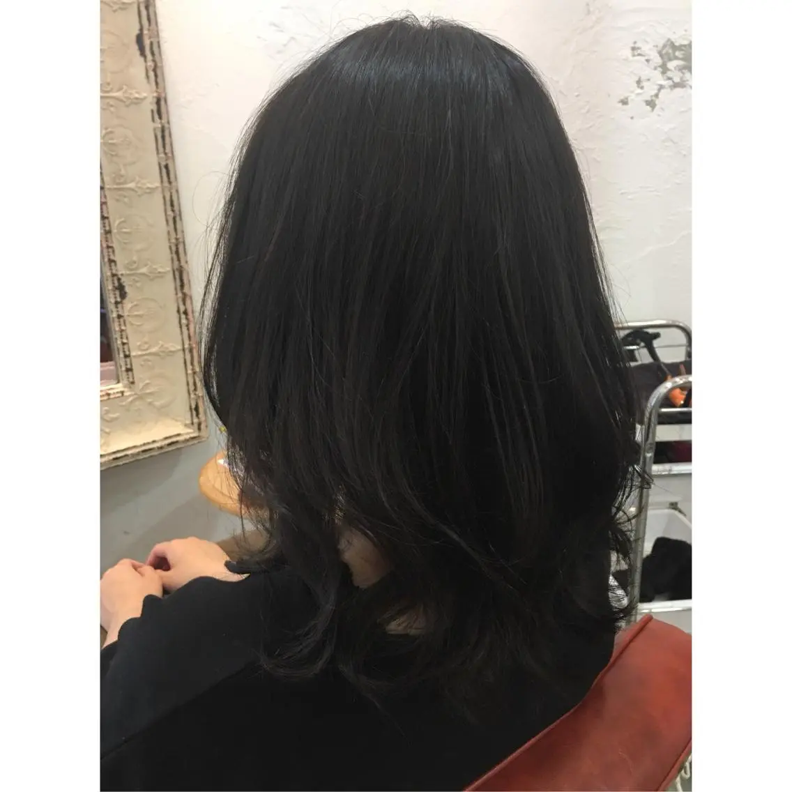 セミロング カラー アッシュ アッシュグレー fio マナミのヘアスタイル