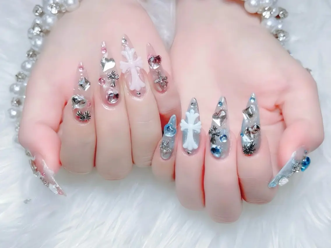 ネイル 韓国ネイル マグネットネイル 持ち込み ニュアンスネイル シンプルネイル ハンドネイル Huyn Nail Shinjyukuのネイルデザイン