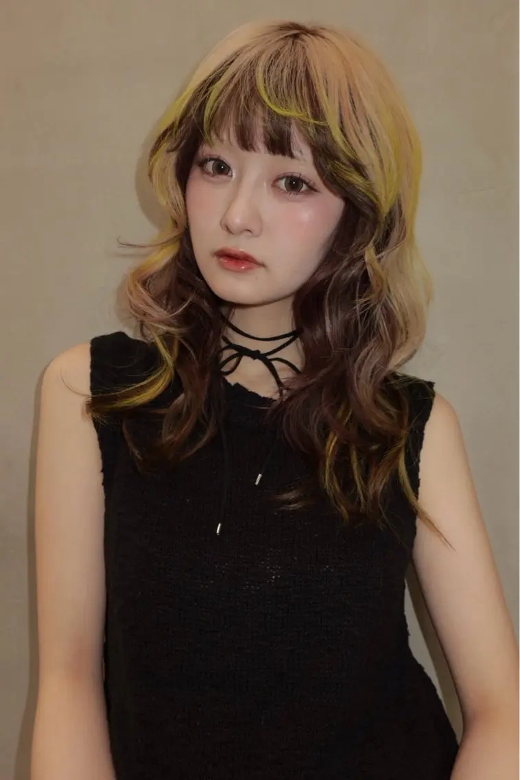 セミロング カラー デザインカラー ヘアカラー トリートメント 🎀ハイトーン カラー/宮澤　希🎀のヘアスタイル