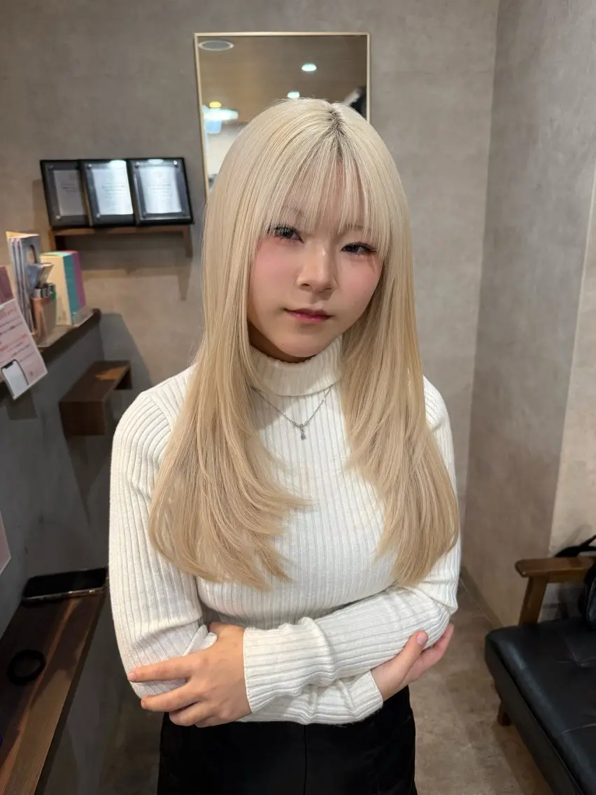 ロング カラー ヘアアレンジ ブリーチ 抜きっぱなしブロンド ブロンド ヘアカラー トリートメント RIENS aura / ayu ♡のヘアスタイル