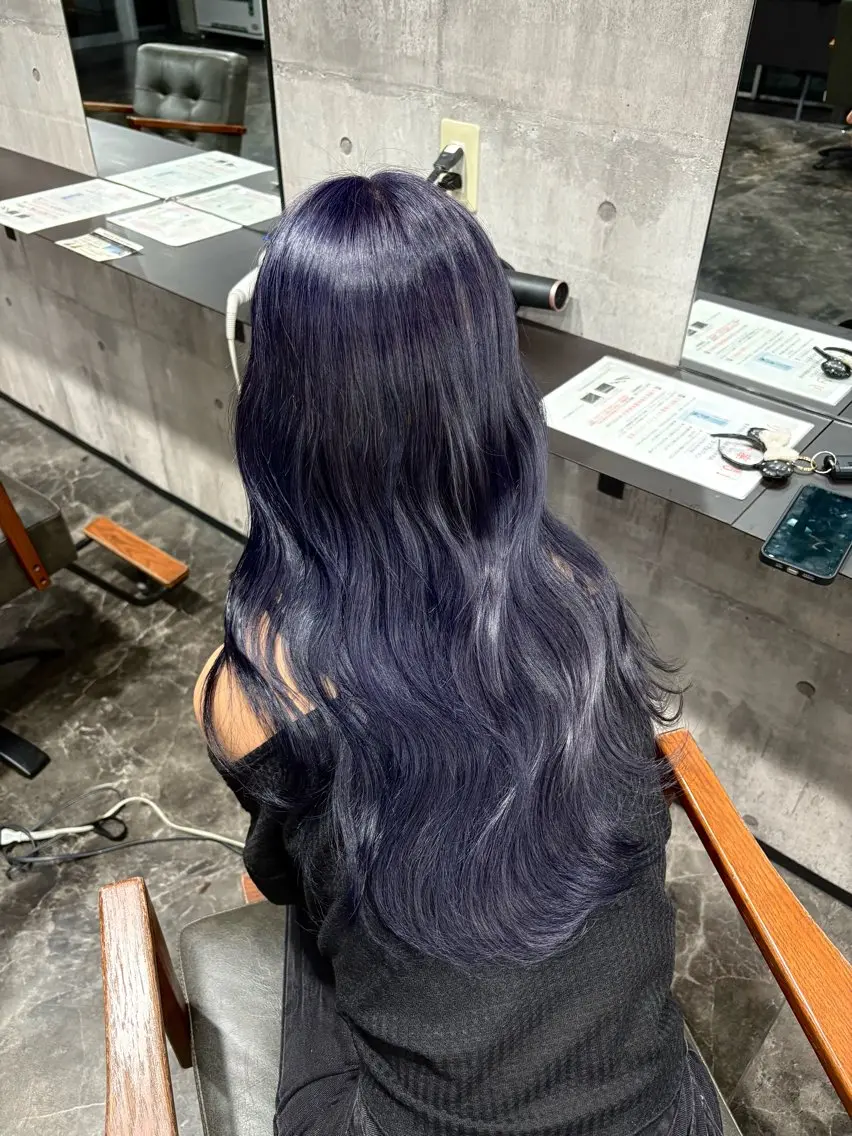 カラー 半田 美優のヘアスタイル