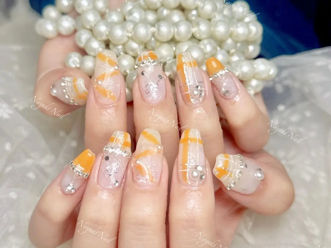 ネイル 🦋 Queenieのネイルデザイン