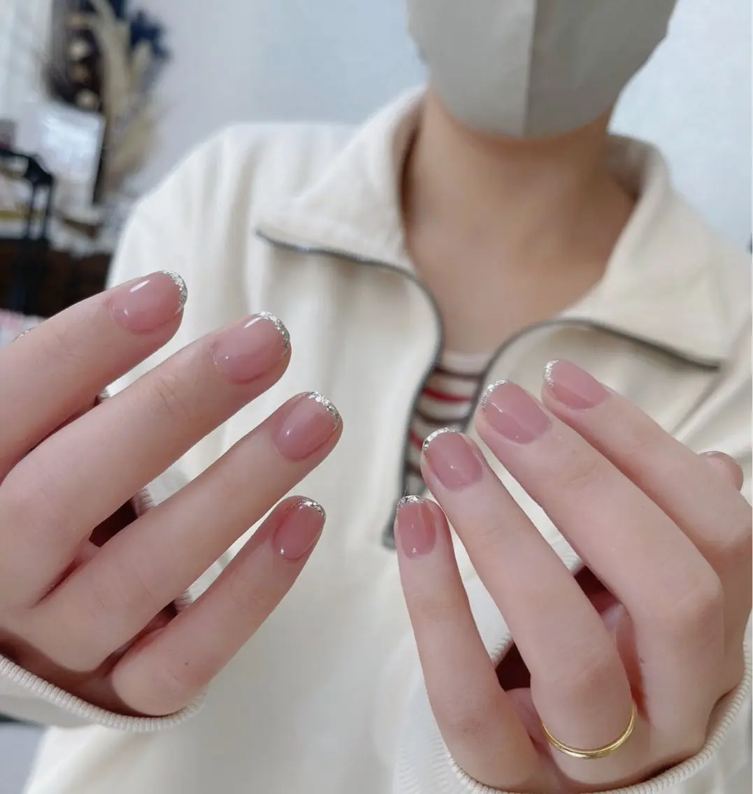 ショート ハンドネイル めぐみのネイルサロン スタッフ練習のネイルデザイン
