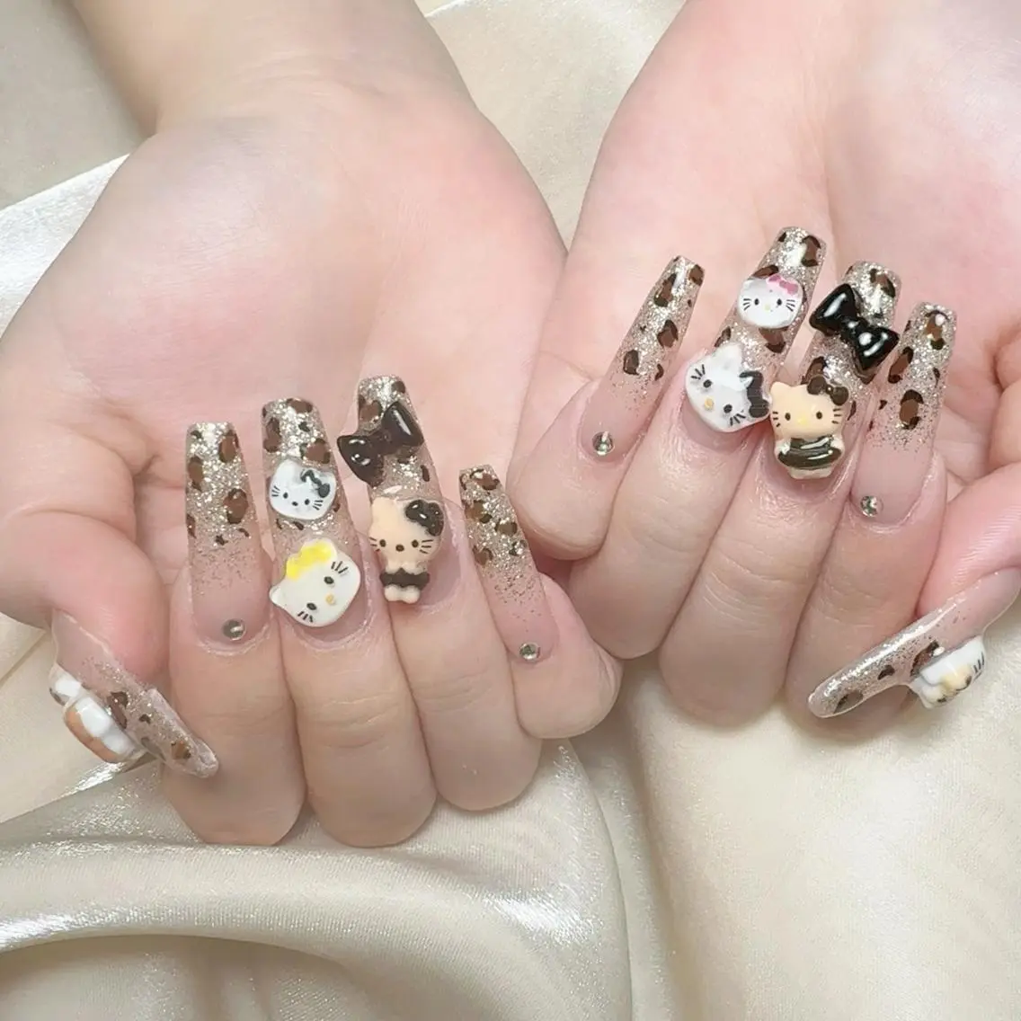 ネイル 持ち込み ハンドネイル Nail salon 木にいるのネイルデザイン