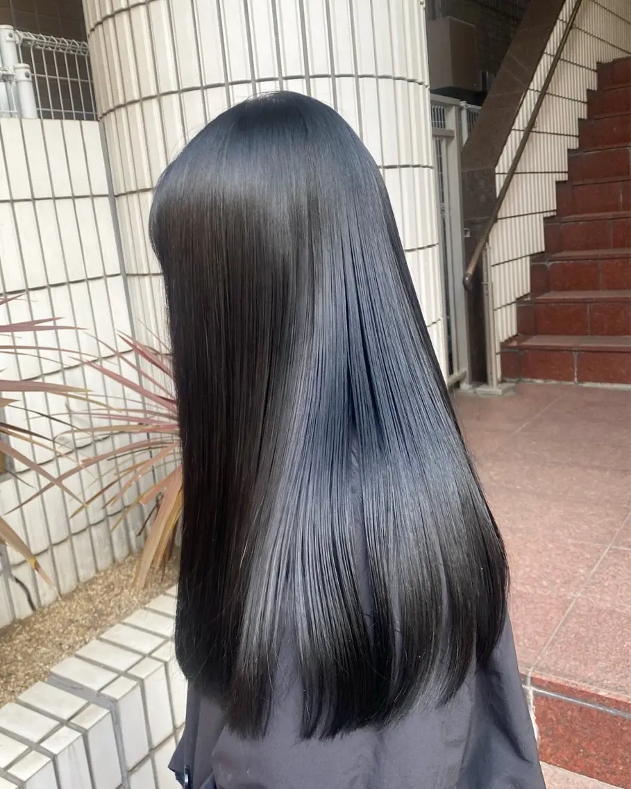 ロング カラー 黒髪 ブリーチ ブルーカラー ブルーブラック ブリーチなしカラー カット ヘアカラー トリートメント 6月NEWopen/ MINAMI🩶のヘアスタイル
