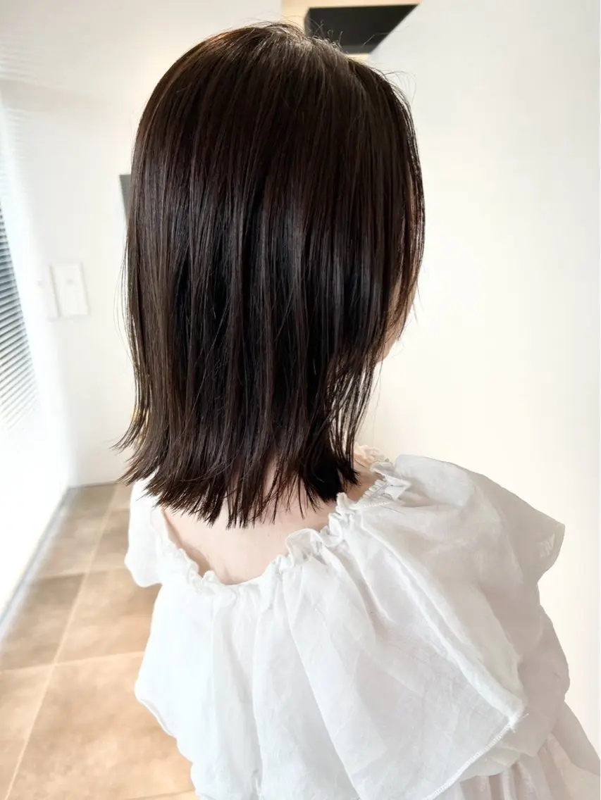ミディアム 残間 美月のヘアスタイル