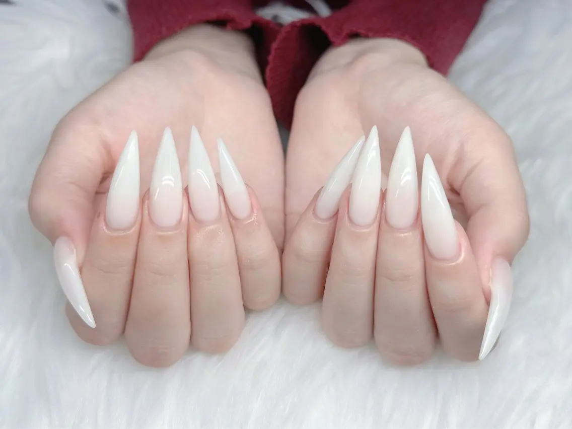 セミロング 韓国風ヘア ハンドネイル GOHOUBI Nail 心斎橋店のネイルデザイン