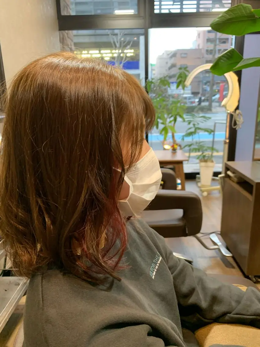 テクニカルレディースカット+デザインカラ一+LVEX うる艶トリ一トメントの写真