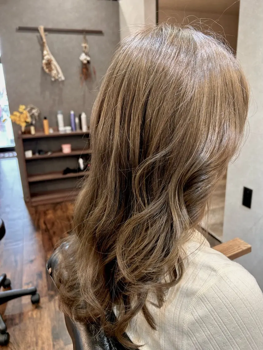 ロング カラー アッシュ アッシュグレー 髪質改善〻艶カラー〻 moriのヘアスタイル
