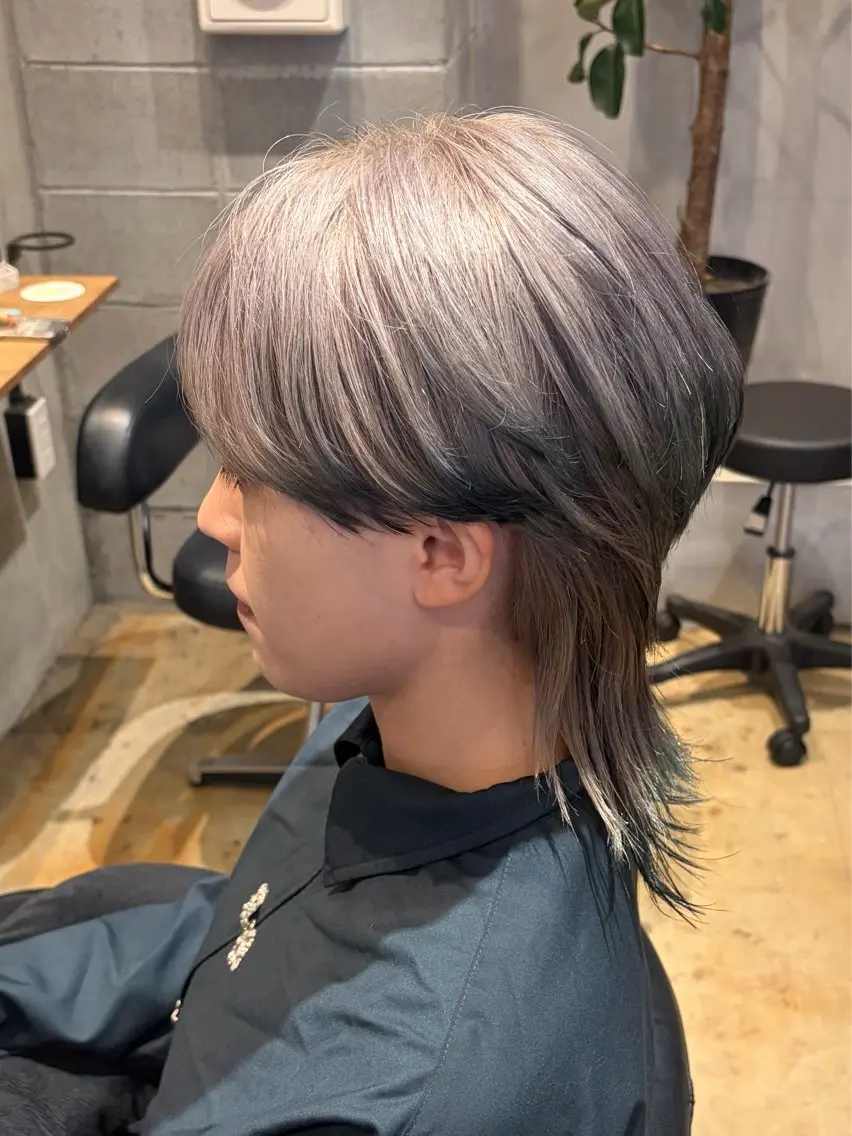 ミディアム カラー デザインカラー カット ヘアカラー トリートメント みわ/博多 ブリーチ/メンズヘアのヘアスタイル