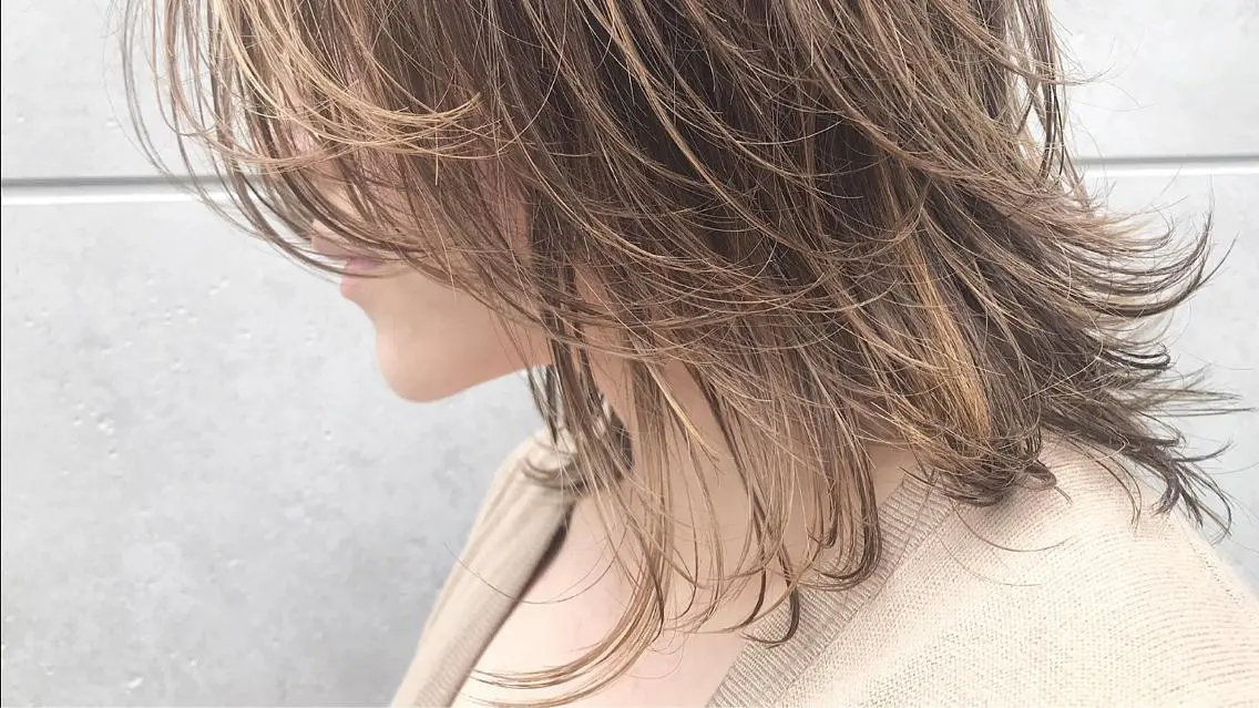 ミディアム 黒神 浩之のヘアスタイル