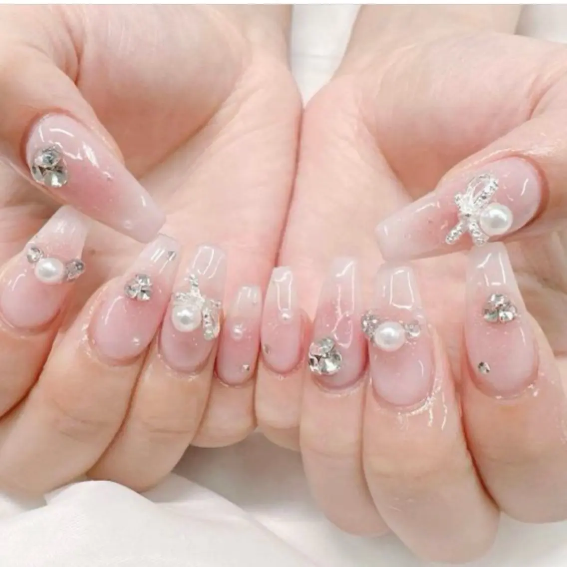 ネイル 成人式 ジェルネイル ロングネイル マグネットネイル 大理石ネイル(マーブル) ハンドネイル MoMoA Nail ネイル長さ出し専門店のネイルデザイン
