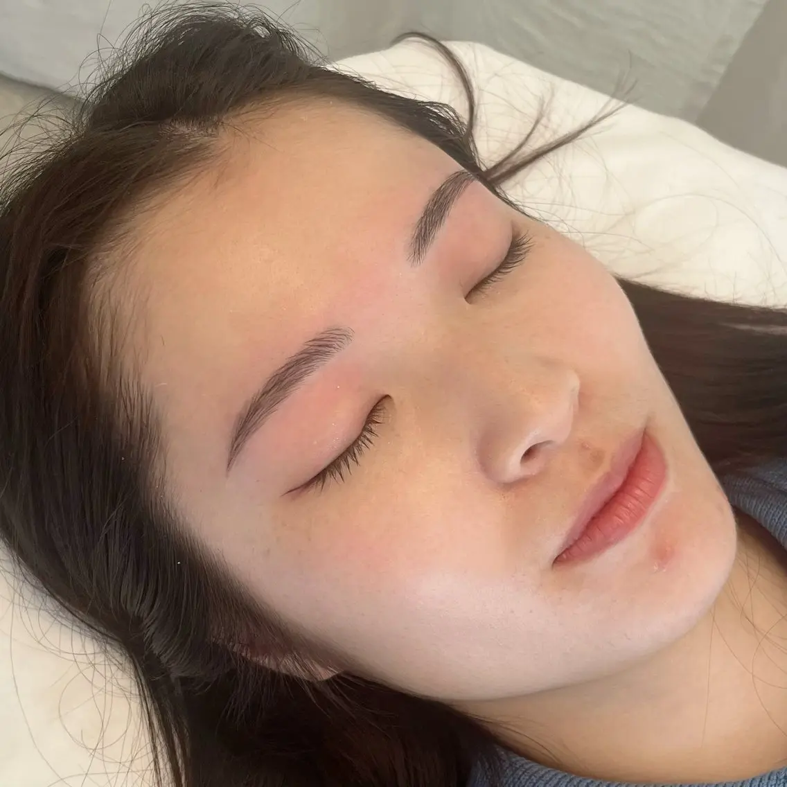 アイブロウ 眉毛ワックス脱毛 beauty salon uluの眉毛・アイブロウイメージ