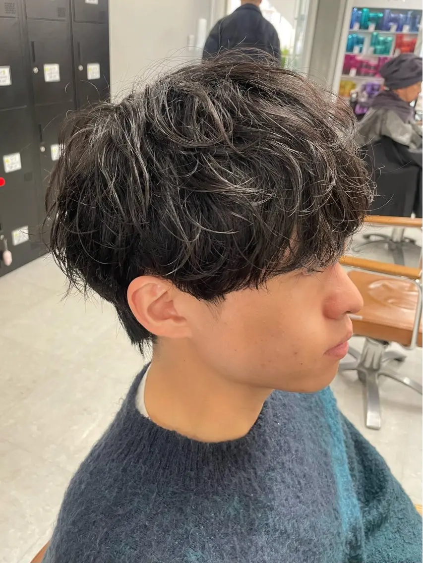 人気𝐍𝐨. 𝟏💙新規メンズ限定💙シャドウパーマ(前処理剤付き)+カット+1stepトリートメントの写真