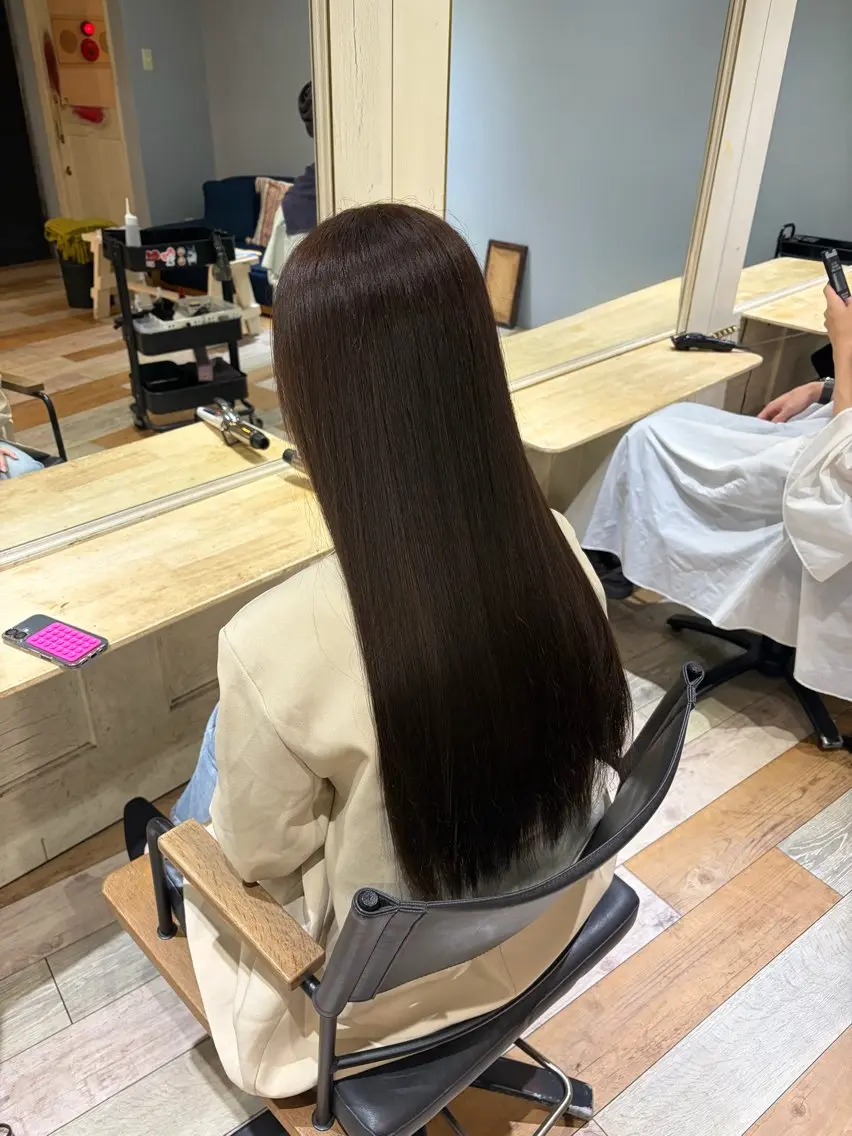 ロング ヘアカラー 💜🦋 COCONA🦋💜のヘアスタイル