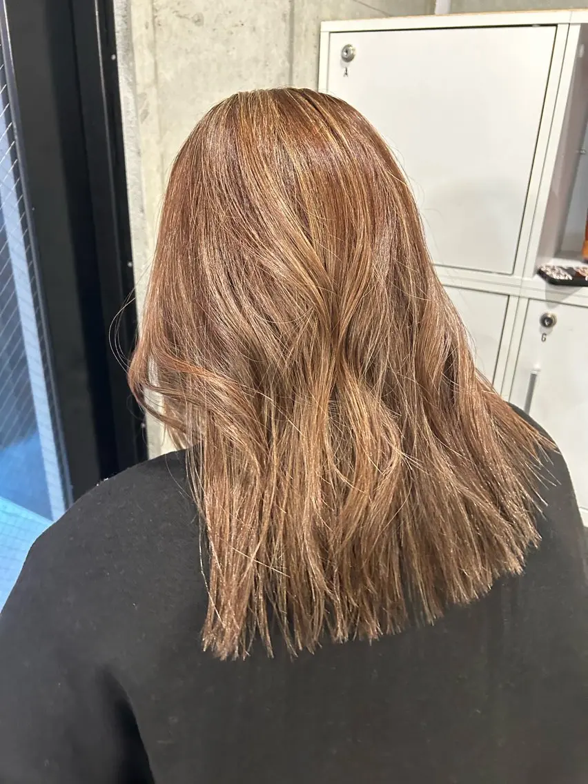 ロング レイヤーカット 京谷 宥のヘアスタイル