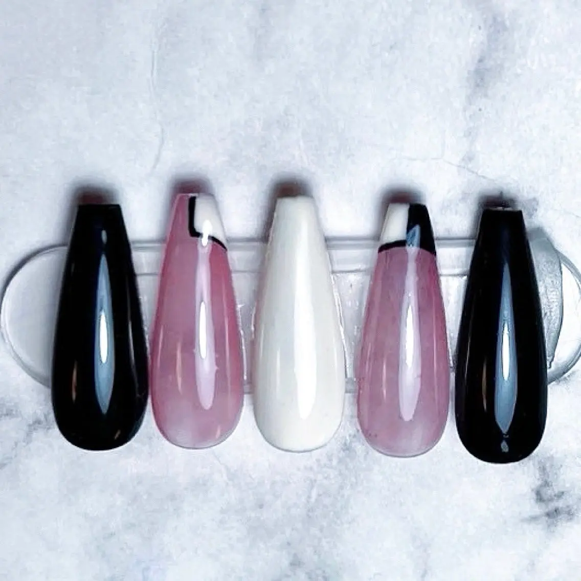 ネイル ☁️Yun nail Rin☁️のネイルデザイン