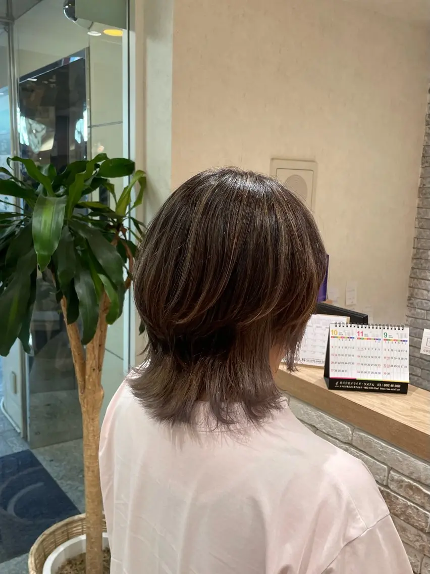ミディアム カット ⚜️ウルフカット⚜️ タナミ　ミハルのヘアスタイル