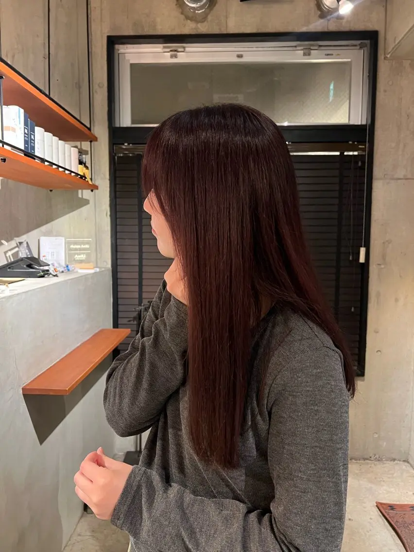 ロング パープルカラー ヘアカラー AmiLi HONOKAのヘアスタイル