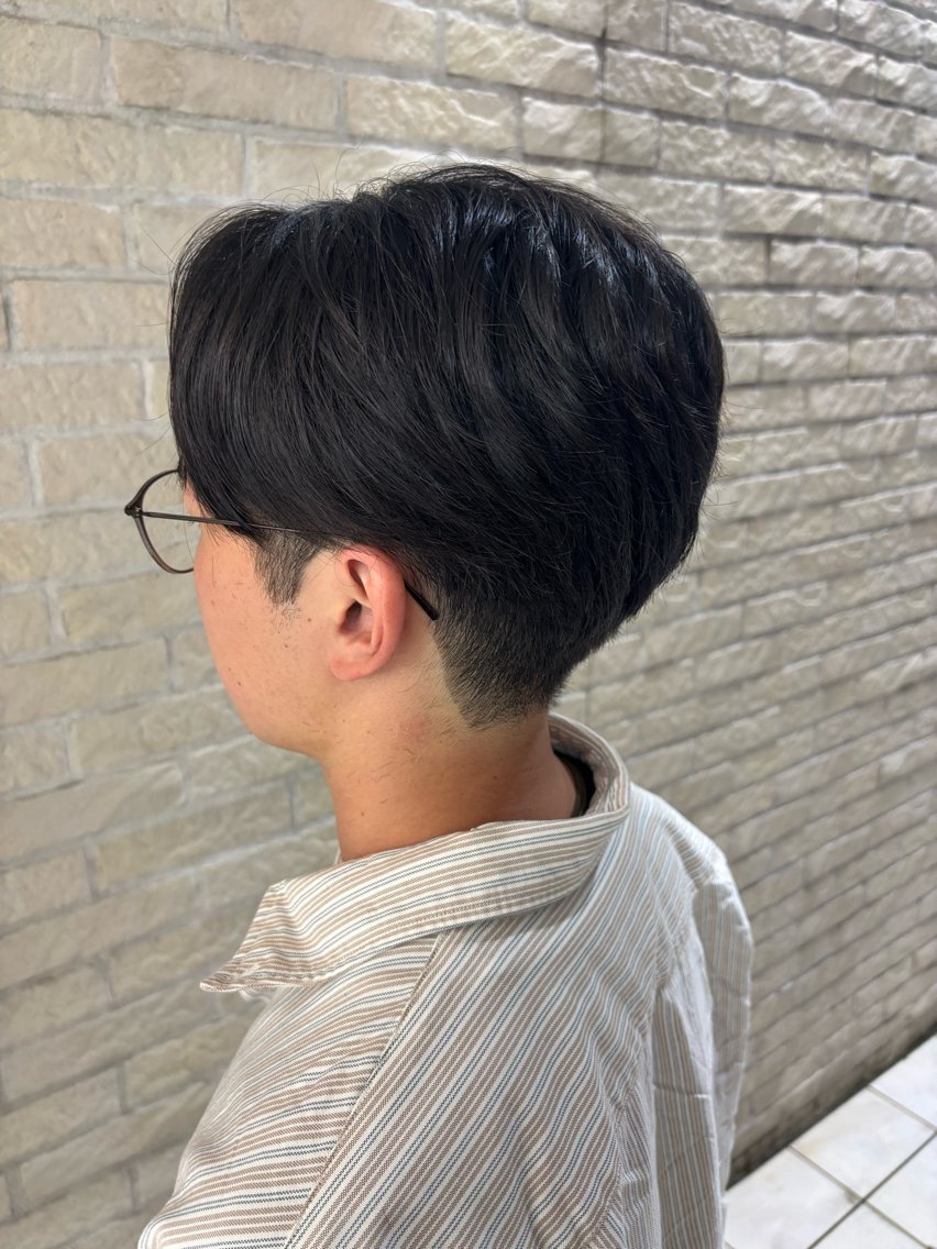 ミディアム メンズ カット 【メンズ特化】セン ターパート/保坂太一のヘアスタイル