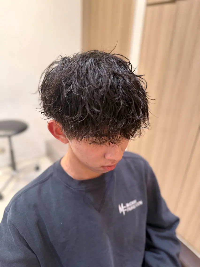 パーマ メンズ メンズパーマ 波巻きパーマ カット パーマ カルマ・ニュアンス/ 縮毛/レイヤーaoiのヘアスタイル