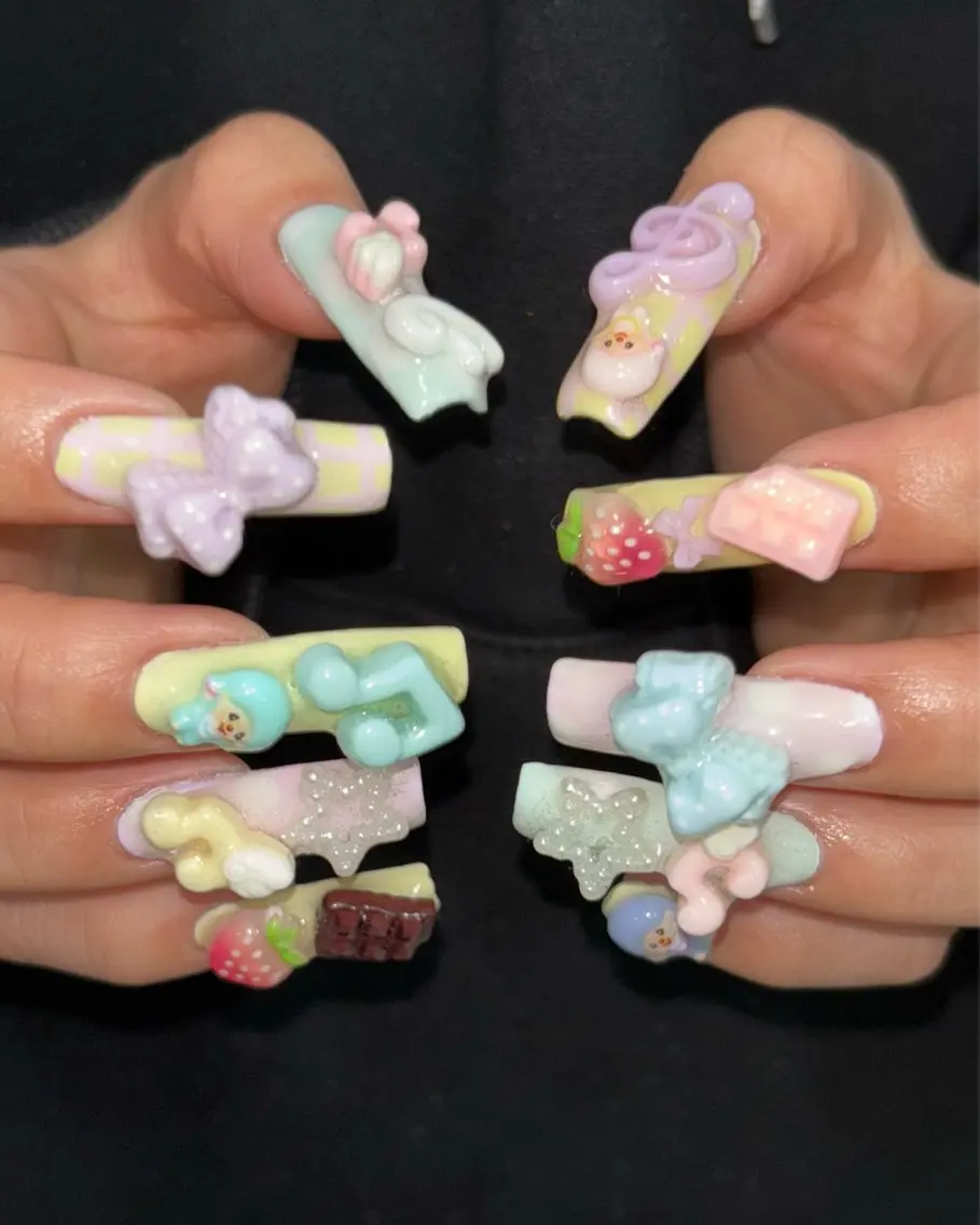 ネイル ハンドネイル 🪐富島彩夏 /海外nail🪐のネイルデザイン