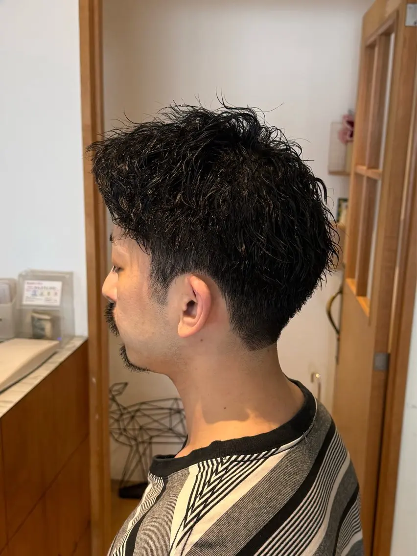 ショート パーマ カット パーマ 秋元 佳乃のヘアスタイル