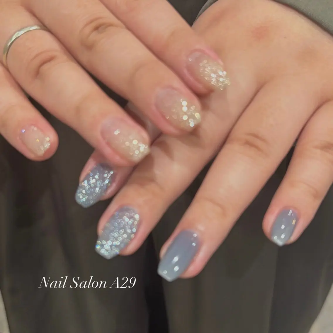 ネイル ブルー フラッシュネイル キラキラネイル ワンカラーネイル シンプルネイル Nail Salon A29/Ayaのネイルデザイン