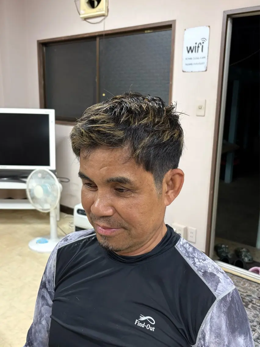 ショート わたなべ けんじのヘアスタイル