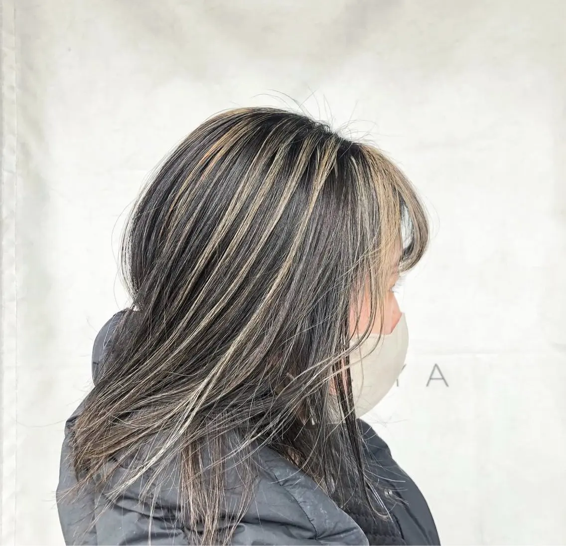 ミディアム カラー lore umeのヘアスタイル