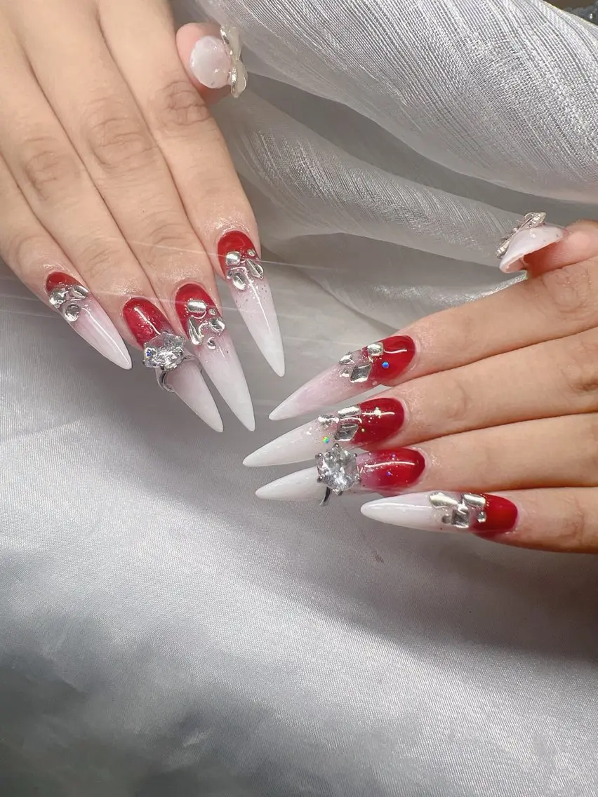 ネイル 長さ出し グラデーション 卒業式 キラキラネイル マグネットネイル ハンドネイル Lee Nailsのネイルデザイン