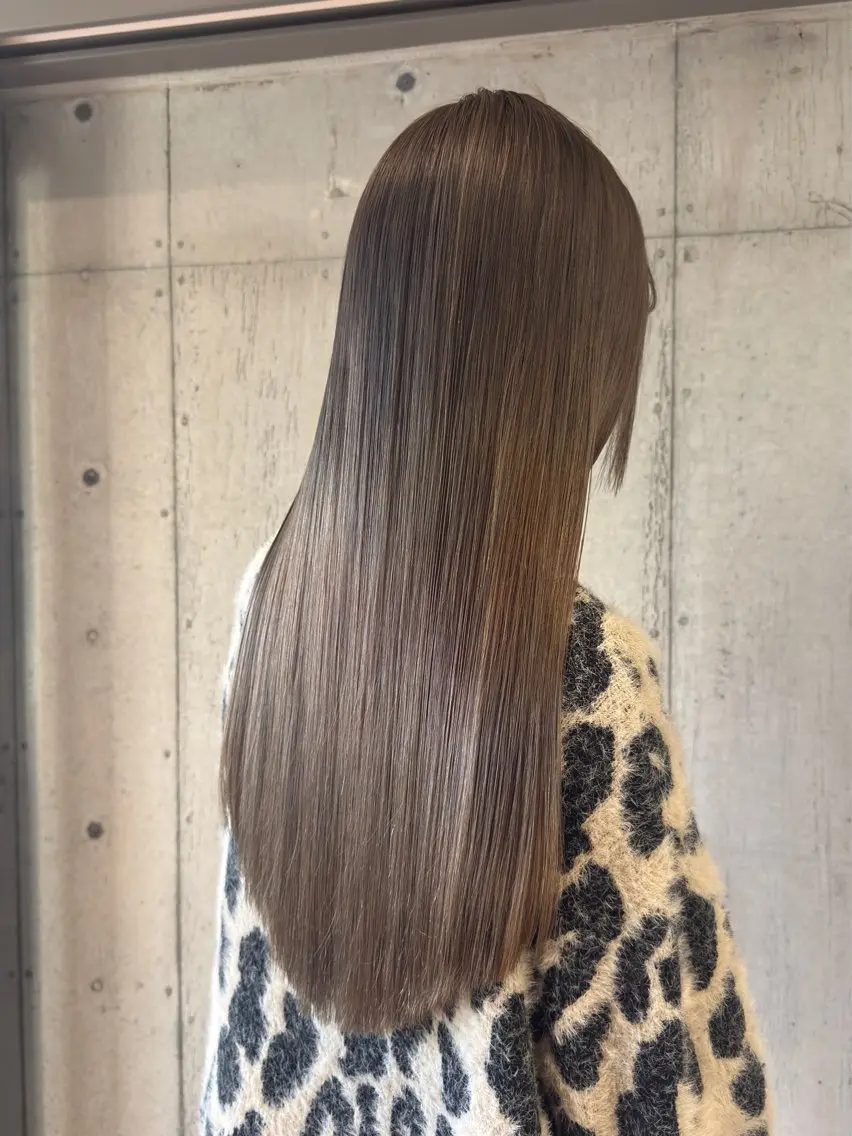 ロング カラー グレージュ 髪質改善 カット ヘアカラー トリートメント 柔め透明感血色カラー 暖色/レイヤー/ゆいのヘアスタイル