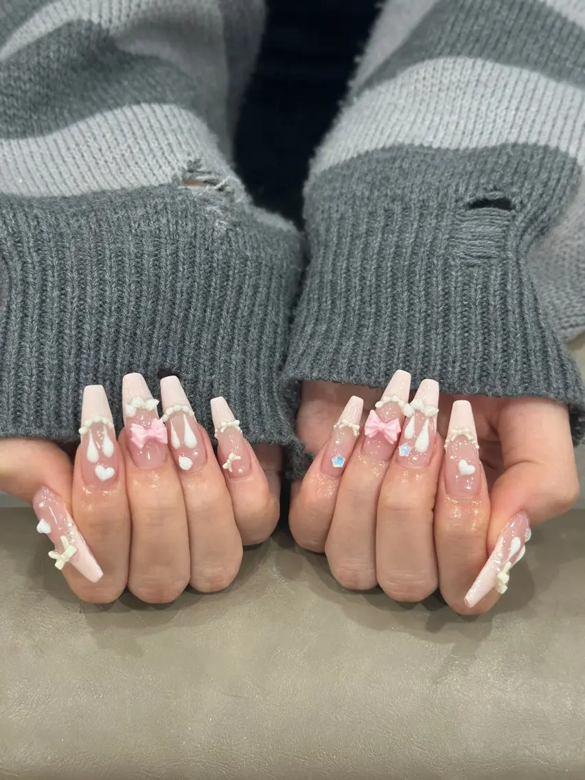 ネイル ジェルネイル 韓国ネイル 持ち込み シンプルネイル ワンホンネイル ハンドネイル 🎀Aura. Yurachanのネイルデザイン