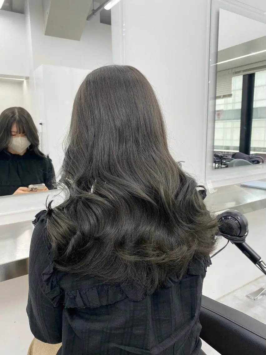 🤍垢抜けるトレンド暗髪🤍ワンカラー＋オリジナルトリートメントの写真