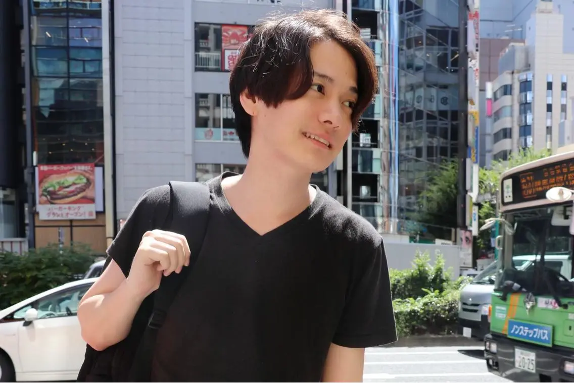 ミディアム メンズ ビジネス センターパート カット ヘッドスパ ヘアセット 半個室メンズ カット🥕羽鳥淳妃のヘアスタイル
