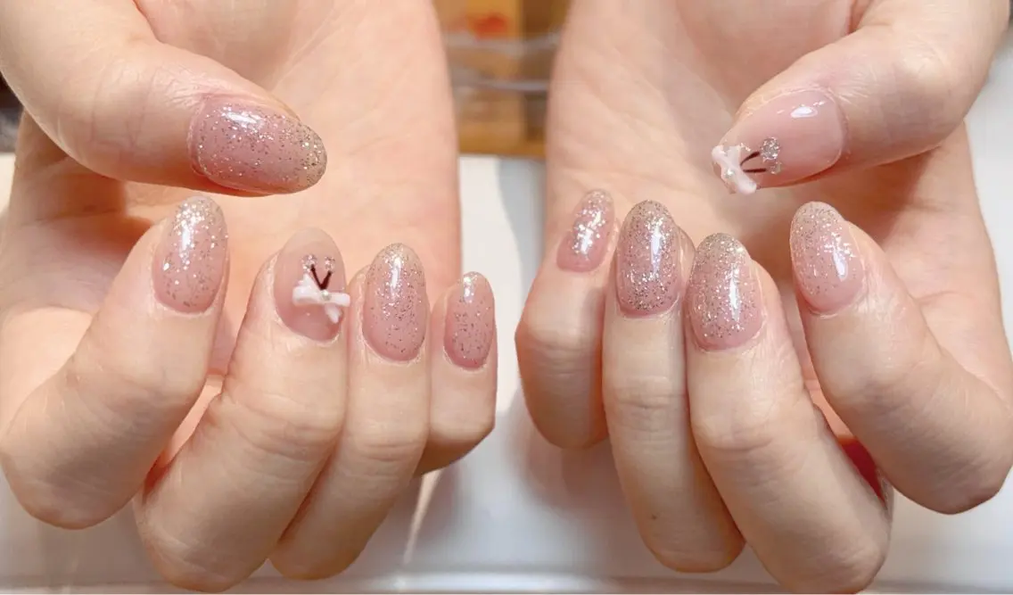 ネイル アートネイル オーロラネイル チークネイル 長さ出し フレンチネイル ハンドネイル Yumi Nail Seiのネイルデザイン