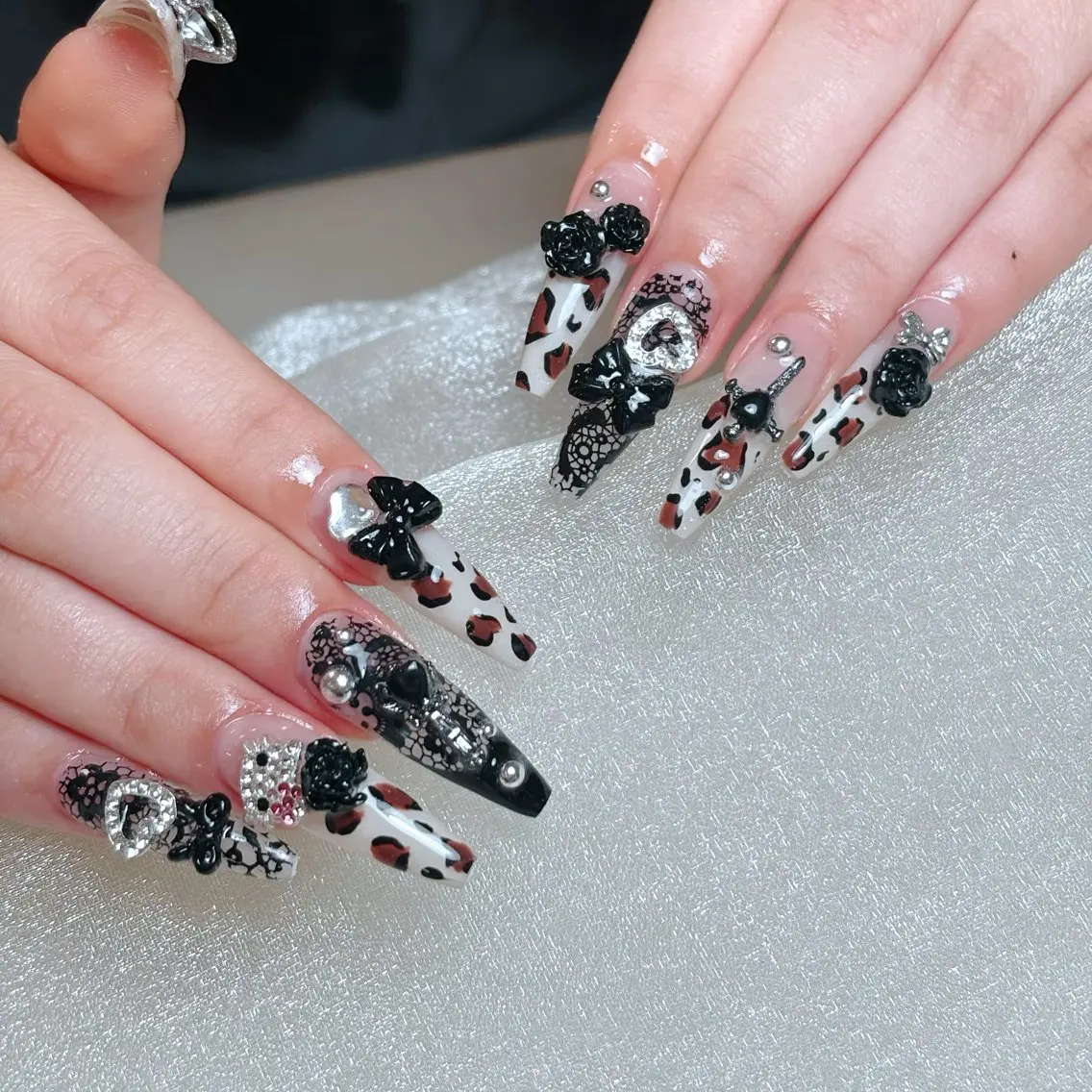 ネイル ハンドネイル ネイル👑クイーンズ NailQueensのネイルデザイン