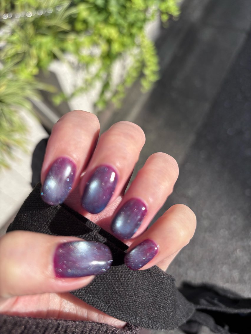 ネイル ブルー ボルドー マグネットネイル ニュアンスネイル ワンカラーネイル 🎀アトリエルモ✨ MATSUKOのネイルデザイン