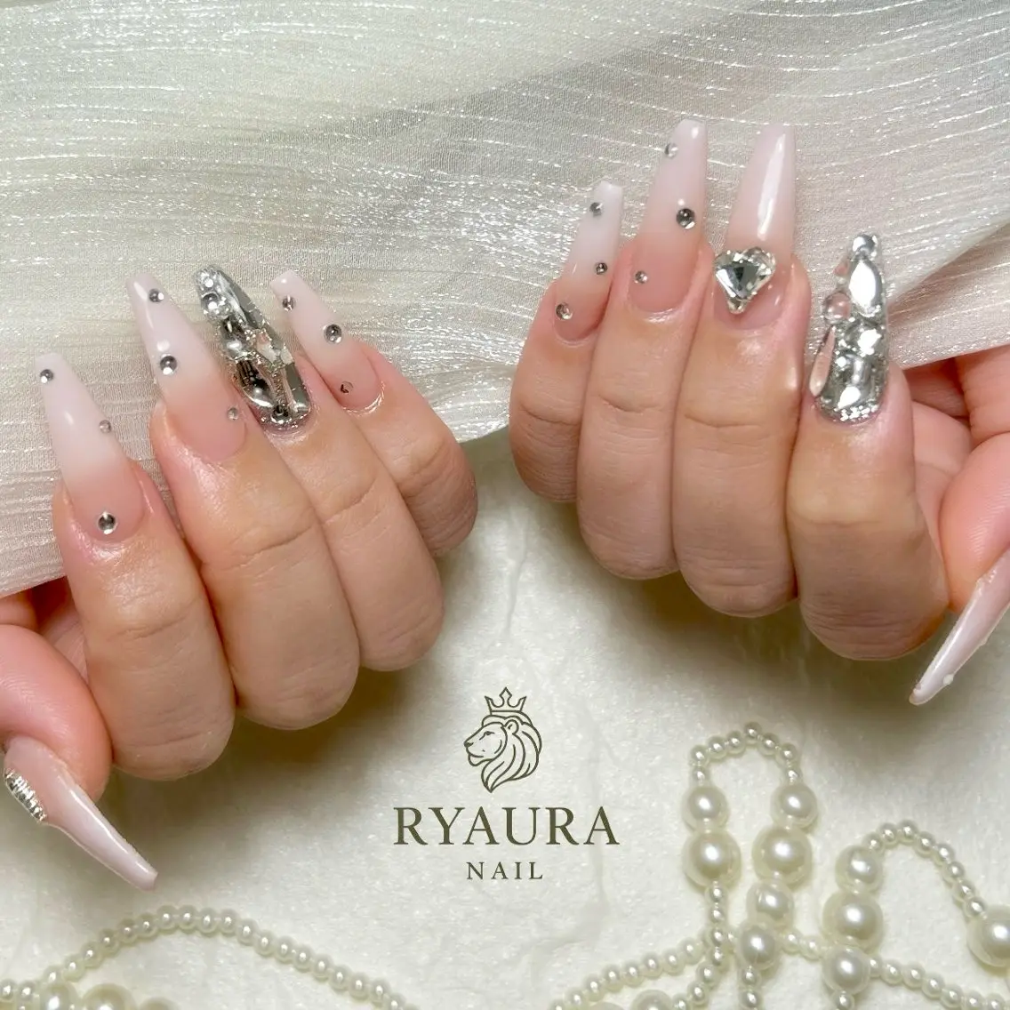 ネイル RYAURA NAILのネイルデザイン