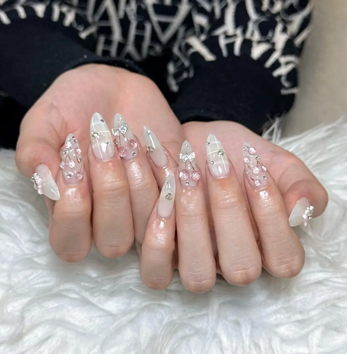 ネイル クリアネイル ドット フラッシュネイル フレンチネイル マグネットネイル ハンドネイル ハンドケア ARIA ミズキのネイルデザイン