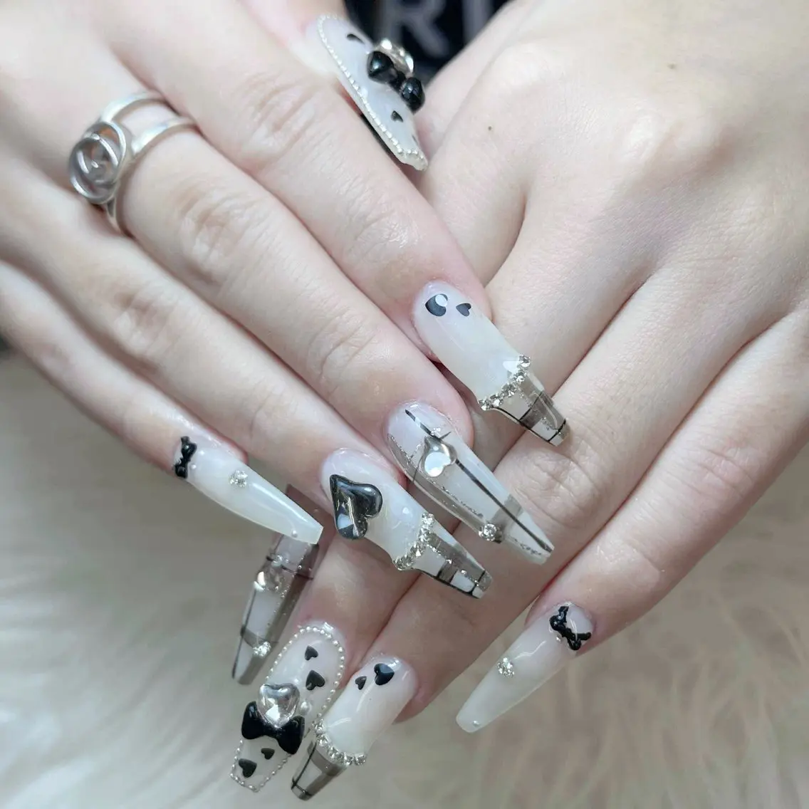 ネイル ハンドネイル ANH NAIL ゴテゴテ専門店💎のネイルデザイン