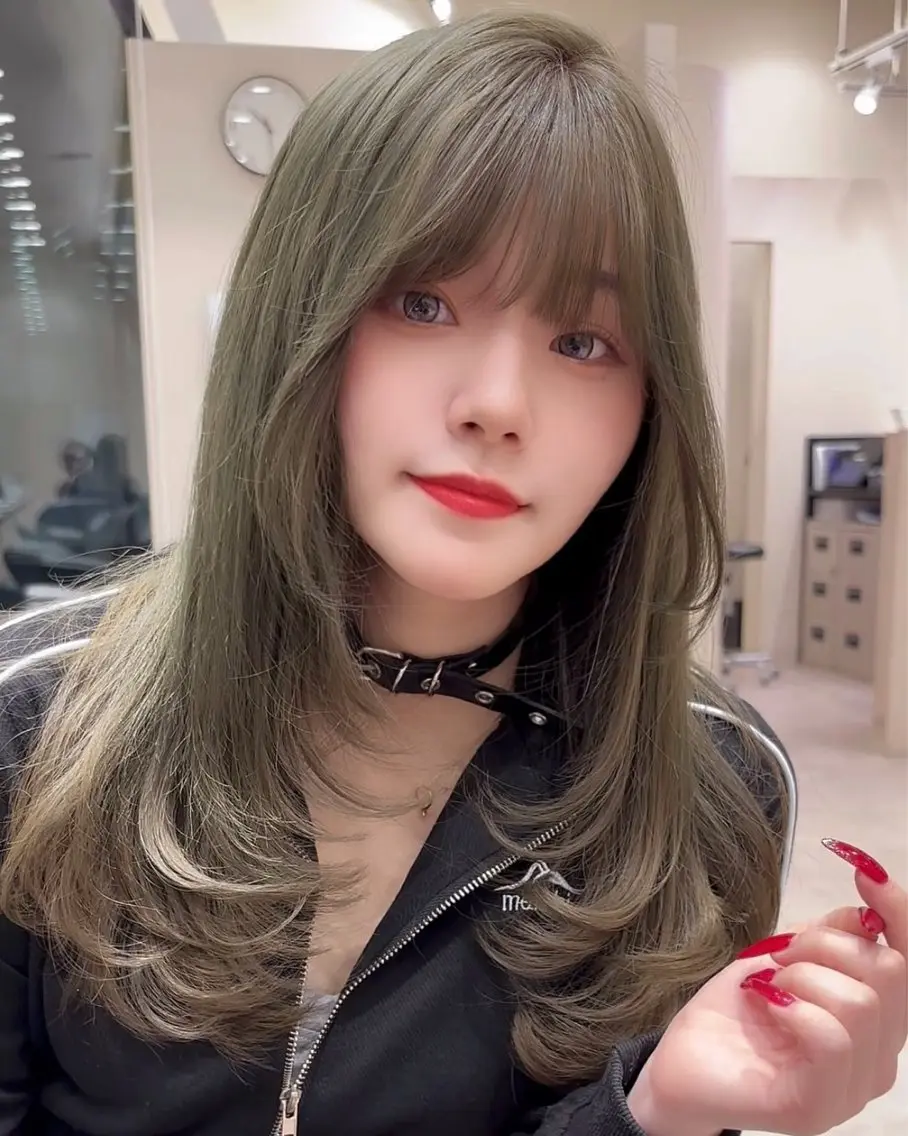 ミディアム カラー ミディアムレイヤー 透明感カラー ボブ 顔まわりレイヤー 韓国風ヘア カット ヘアカラー トリートメント 【博多髪質改善】 吉村　清志のヘアスタイル