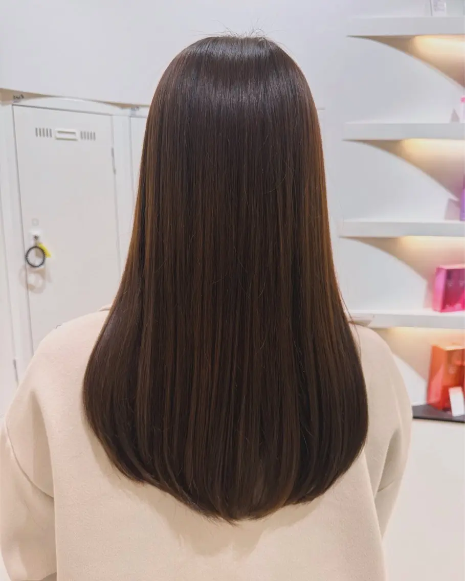 カラー Ashanti 有川のヘアスタイル