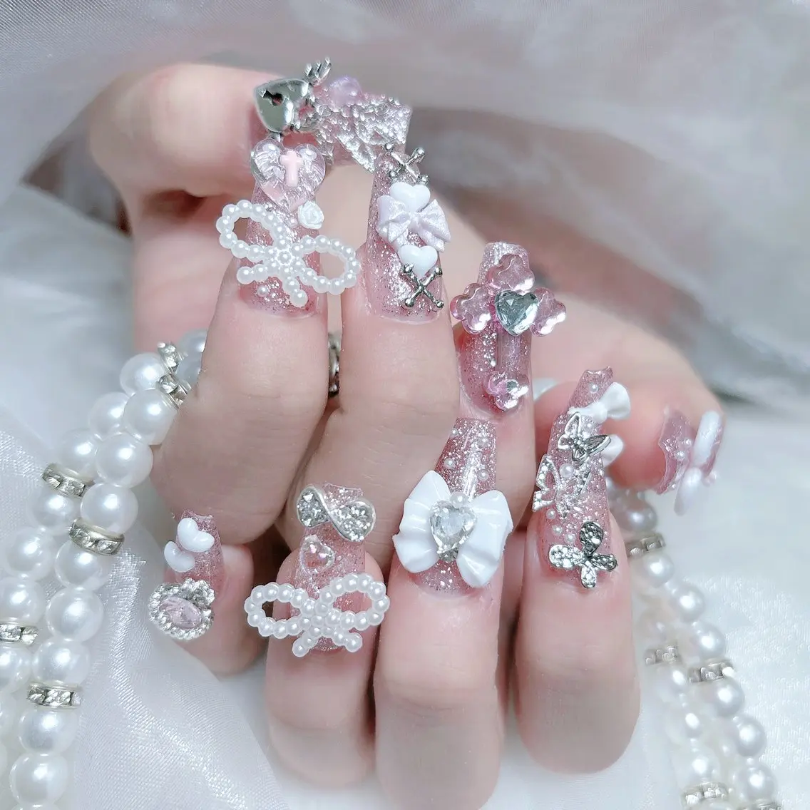 ネイル 成人式 ジェルネイル ロングネイル マグネットネイル ミディアムネイル MoMoA Nail ネイル長さ出し専門店のネイルデザイン